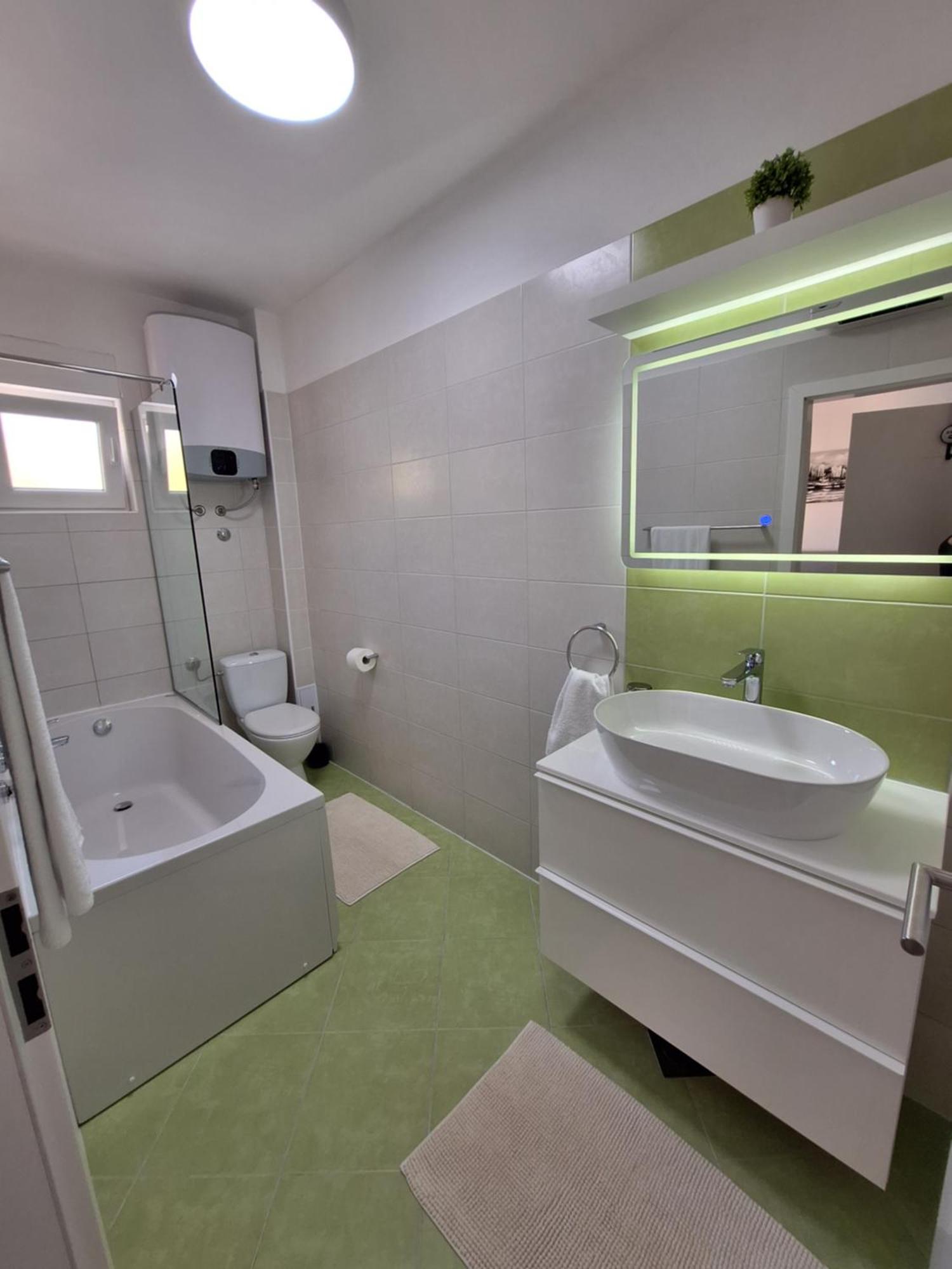 Sea Stone Apartment Podstrana Ngoại thất bức ảnh